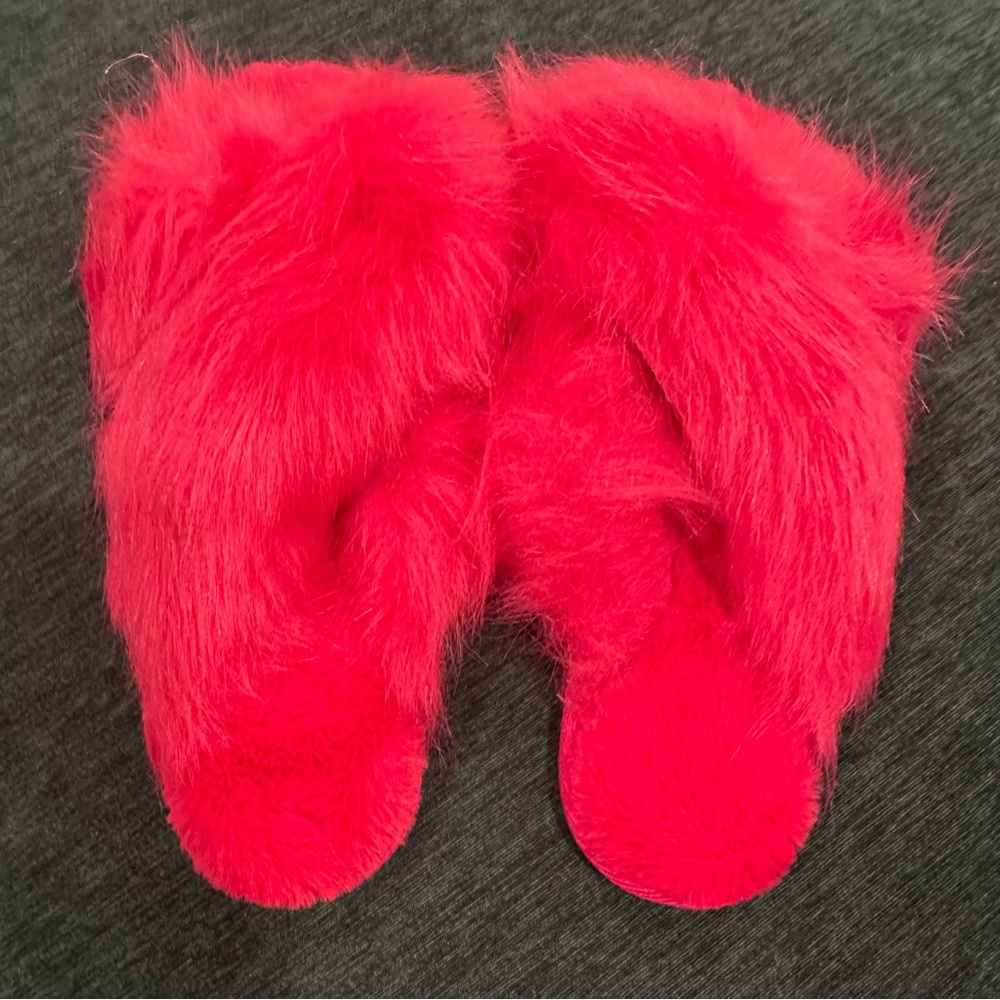 NWOT Savage x Fenty Hot Pink House Slippers